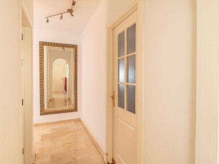 Apartment for Sale in Las Lagunas, Malaga 21