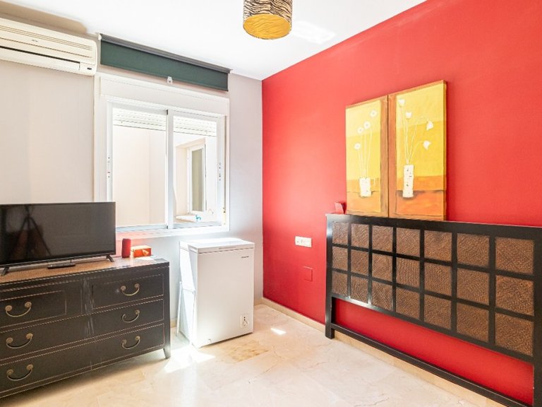 Apartment for Sale in Las Lagunas, Malaga 25