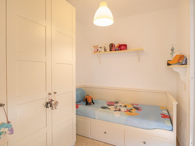 Apartment for Sale in Las Lagunas, Malaga 28
