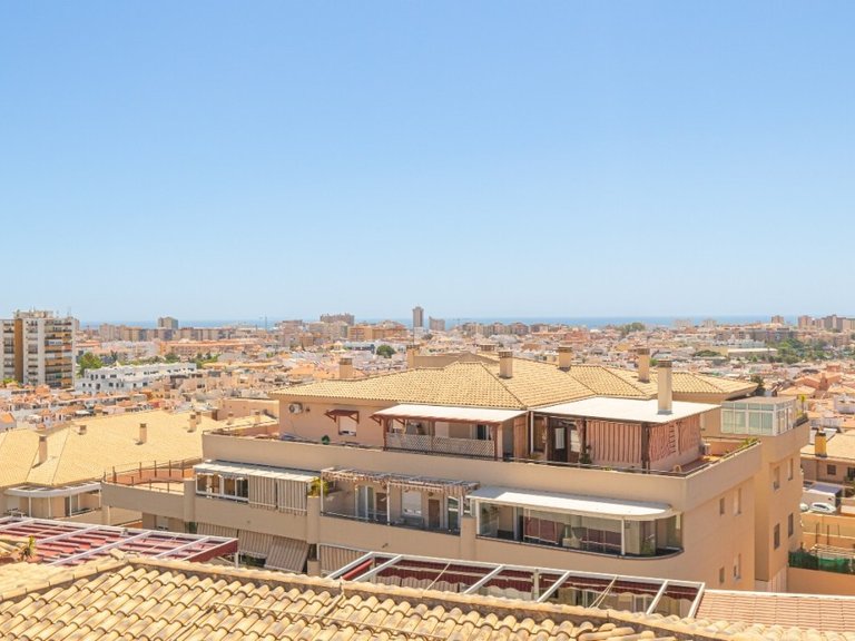 Apartment for Sale in Las Lagunas, Malaga 5