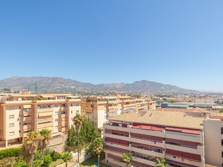 Apartment for Sale in Las Lagunas, Malaga 7