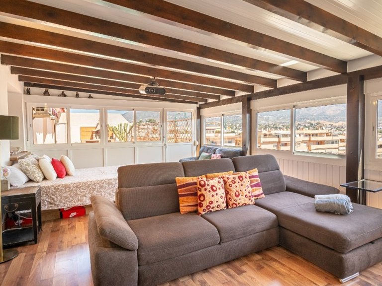 Apartment for Sale in Las Lagunas, Malaga 8