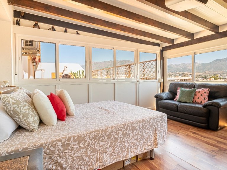 Apartment for Sale in Las Lagunas, Malaga 9