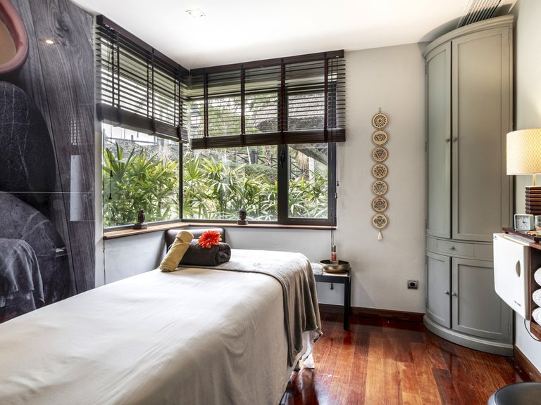 Villa for Sale in Estepona, Malaga 20
