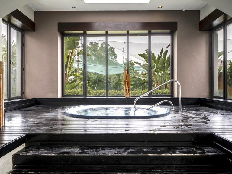 Villa for Sale in Estepona, Malaga 27