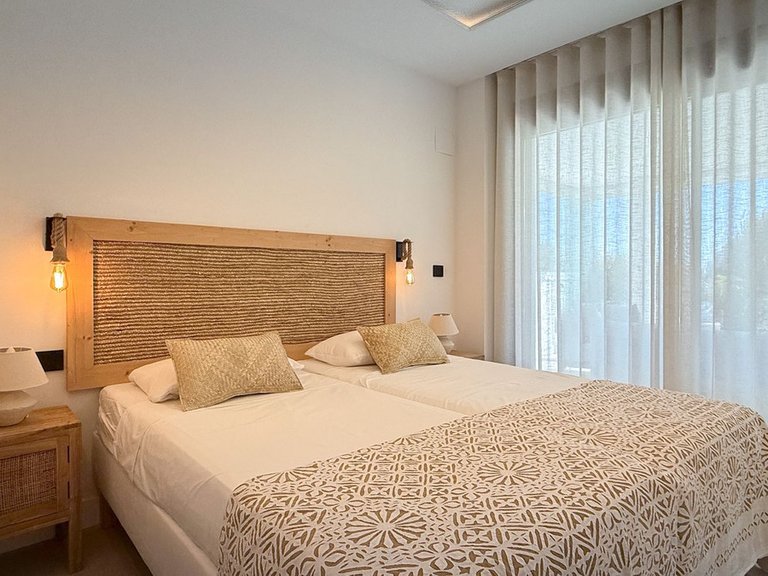 Apartment for Sale in Estepona, Malaga 8