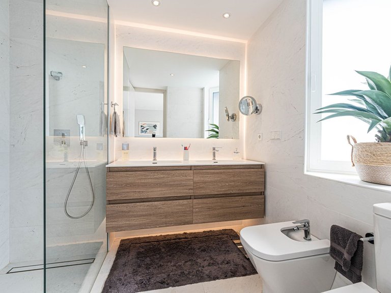 Apartment for Sale in Marbella, Malaga 21