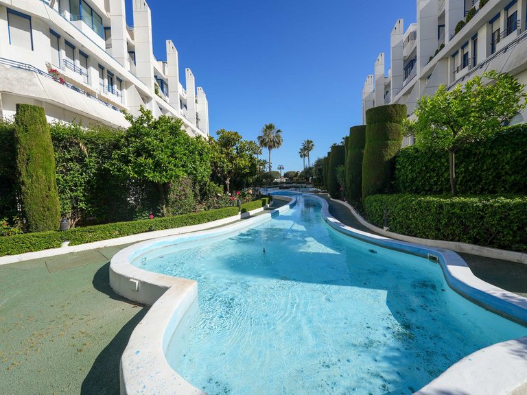 Apartment for Sale in Marbella, Malaga 38
