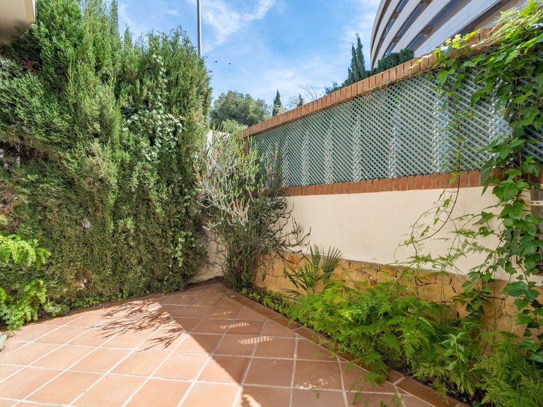 Villa for Sale in Parque Clavero, Malaga 17