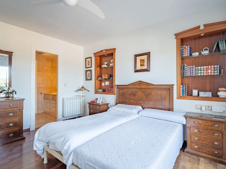 Villa for Sale in Parque Clavero, Malaga 20