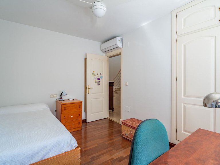 Villa for Sale in Parque Clavero, Malaga 25