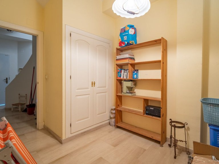 Villa for Sale in Parque Clavero, Malaga 37