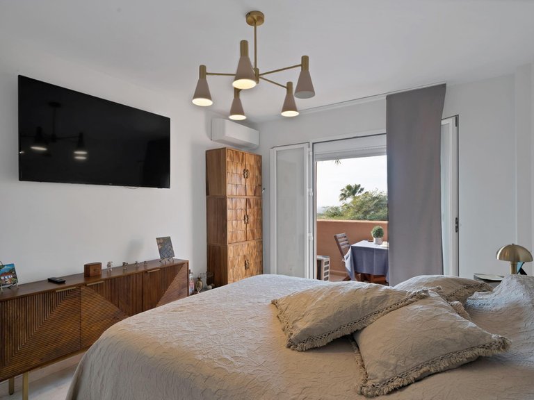 Apartment for Sale in Marbella, Malaga 12