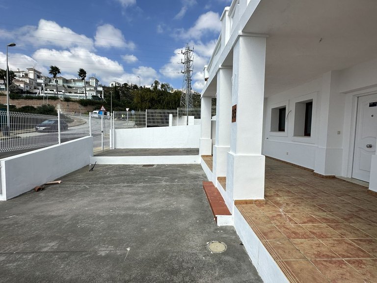 Villa for Sale in Doña Julia, Malaga 11