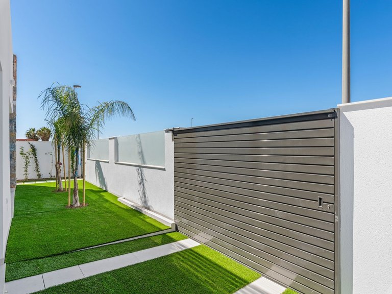 Villa for Sale in Los Alcazares, Murcia 30