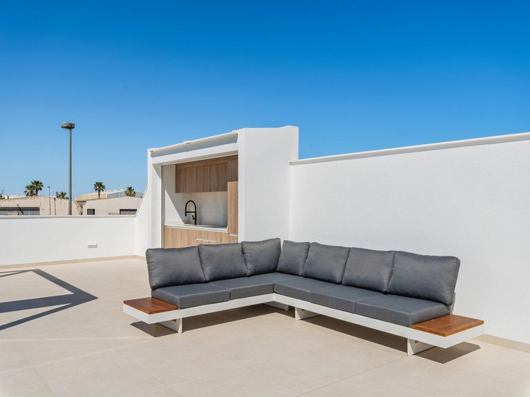 Villa for Sale in Los Alcazares, Murcia 35