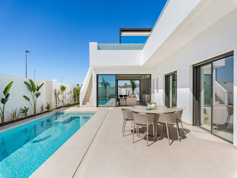 Villa for Sale in Los Alcazares, Murcia 5