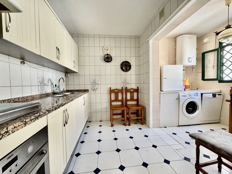 Apartment for Sale in Fuengirola, Malaga 8
