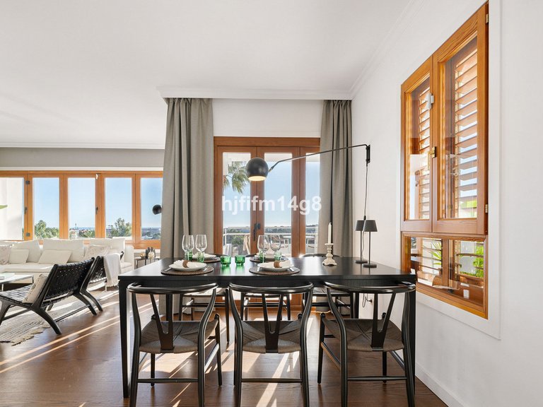 Apartment for Sale in Nueva Andalucía, Malaga 10
