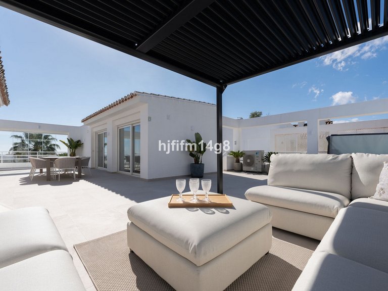 Apartment for Sale in Nueva Andalucía, Malaga 2