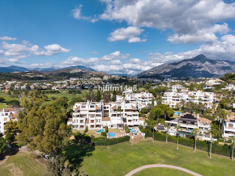 Apartment for Sale in Nueva Andalucía, Malaga 27