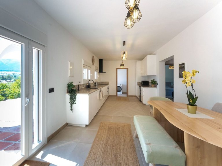 Villa for Sale in Alhaurín El Grande, Malaga 12