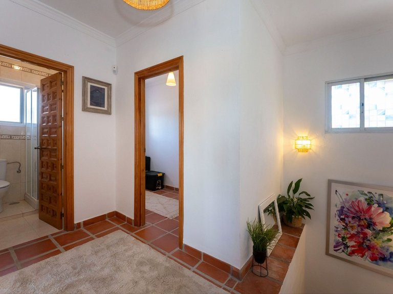 Villa for Sale in Alhaurín El Grande, Malaga 17