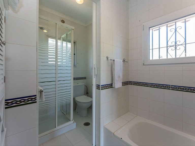 Villa for Sale in Alhaurín El Grande, Malaga 22