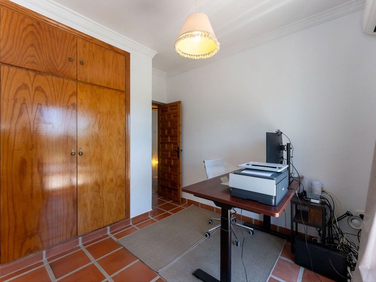 Villa for Sale in Alhaurín El Grande, Malaga 27