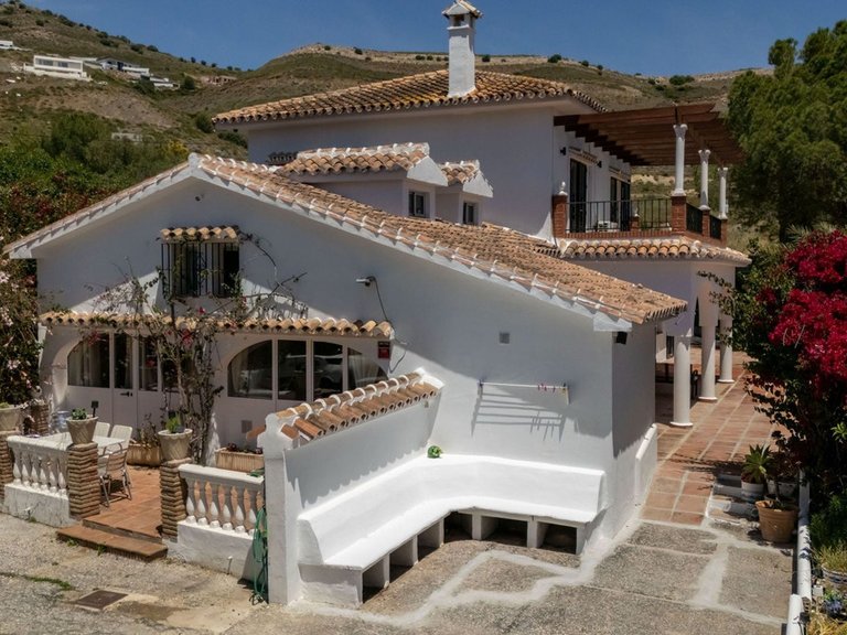 Villa for Sale in Alhaurín El Grande, Malaga 45