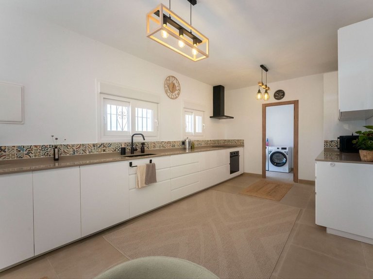Villa for Sale in Alhaurín El Grande, Malaga 8