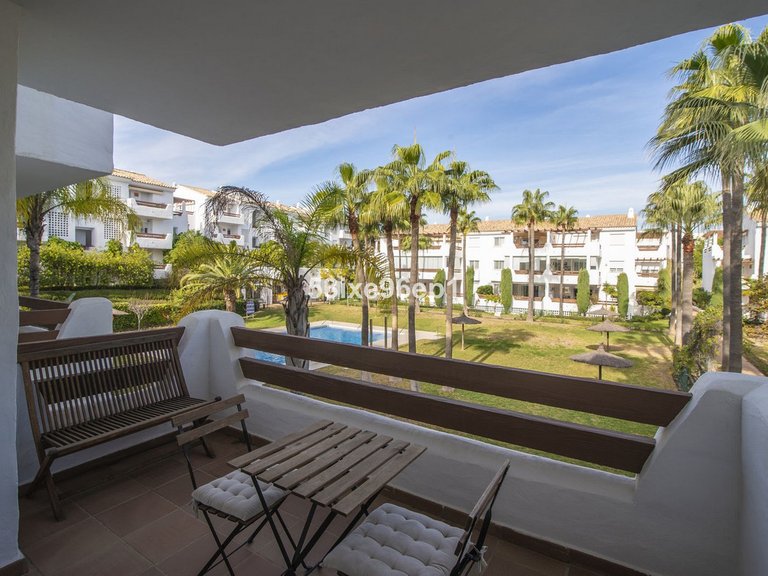 Apartment for Sale in Selwo, Malaga 25