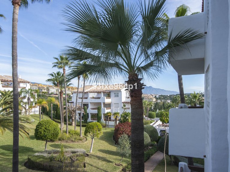 Apartment for Sale in Selwo, Malaga 30