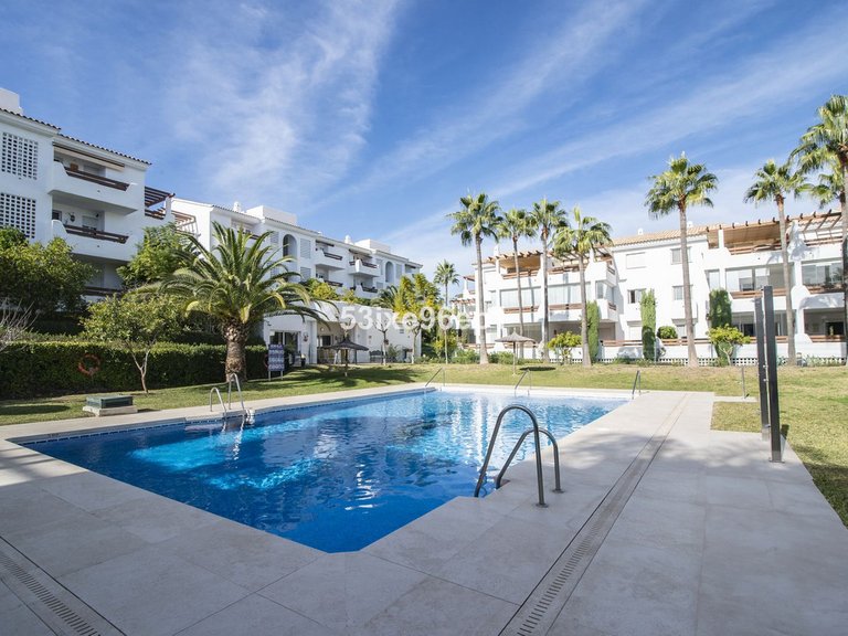 Apartment for Sale in Selwo, Malaga 39