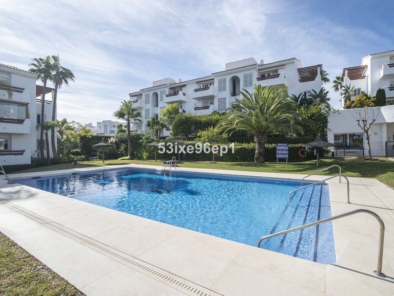 Apartment for Sale in Selwo, Malaga 40