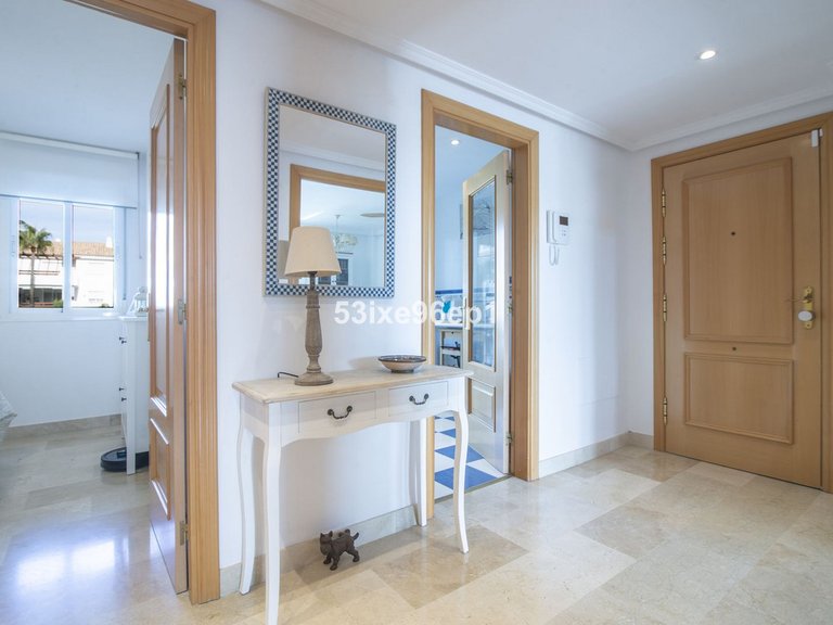 Apartment for Sale in Selwo, Malaga 5