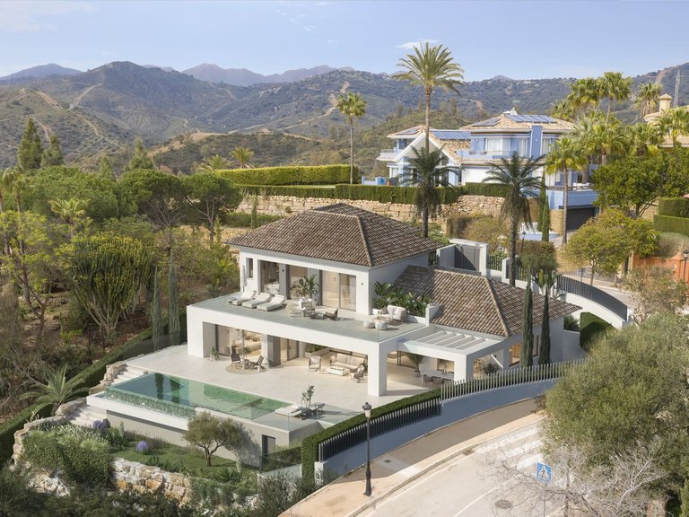 Villa for Sale in Elviria, Malaga 21