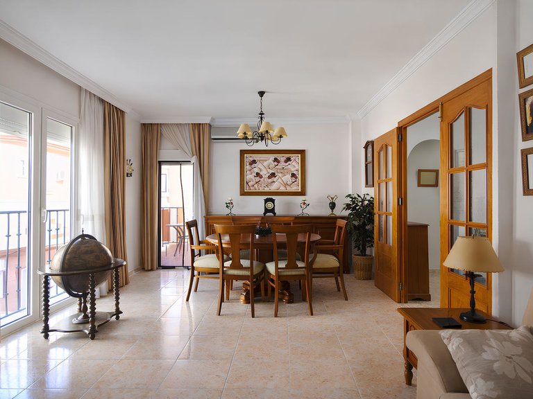 Apartment for Sale in Las Lagunas, Malaga 7