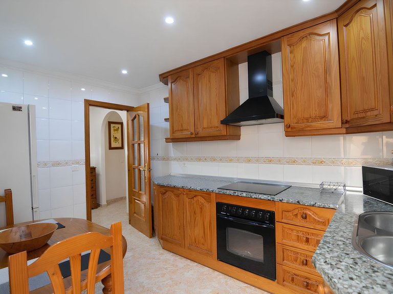 Apartment for Sale in Las Lagunas, Malaga 9