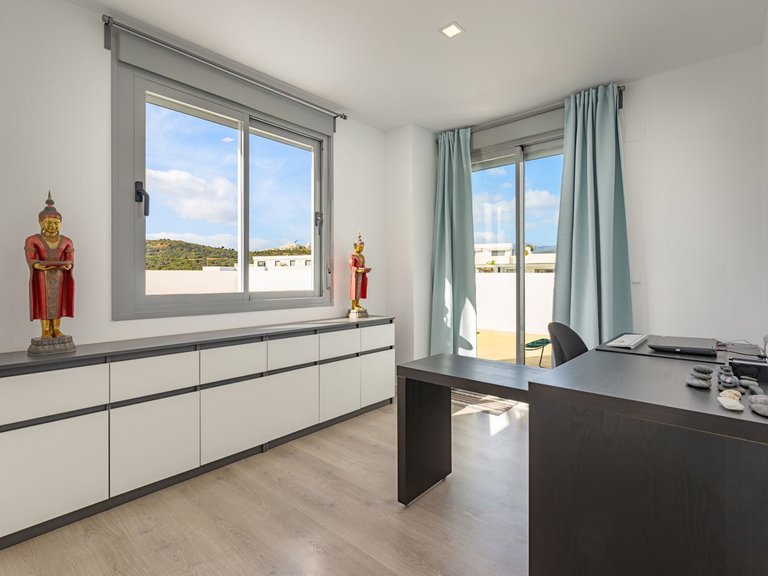 Apartment for Sale in Estepona, Malaga 9