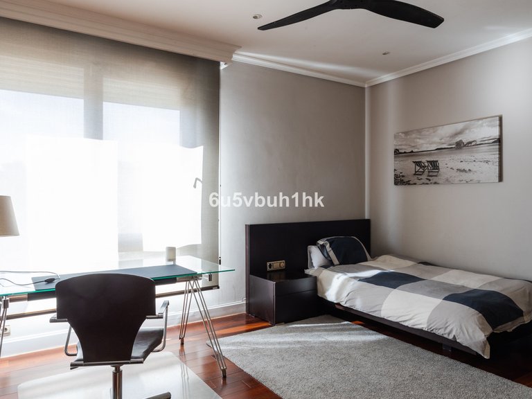 Villa for Sale in Málaga, Malaga 23