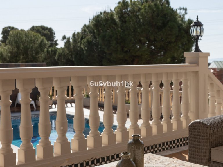 Villa for Sale in Málaga, Malaga 41