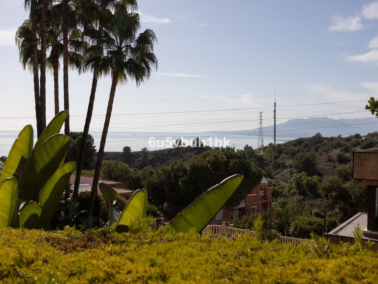 Villa for Sale in Málaga, Malaga 44