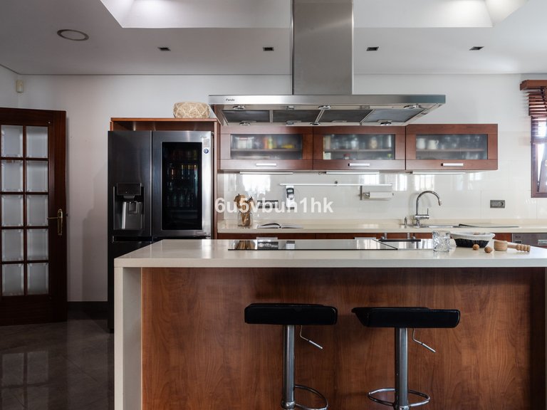 Villa for Sale in Málaga, Malaga 9