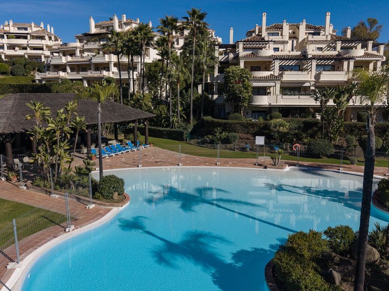 Apartment for Sale in Benahavís, Malaga 10