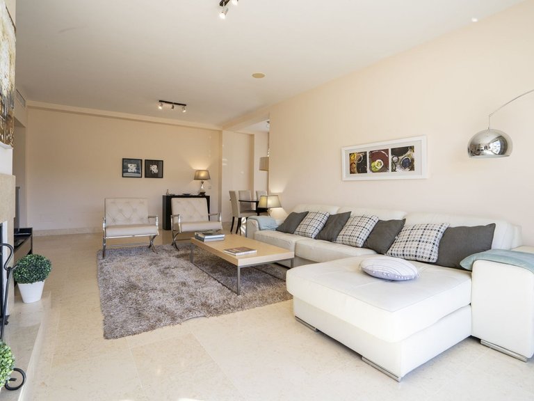 Apartment for Sale in Benahavís, Malaga 16