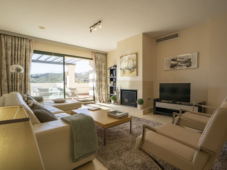 Apartment for Sale in Benahavís, Malaga 18