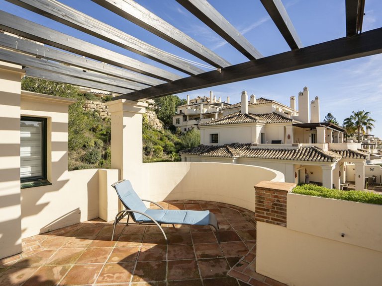 Apartment for Sale in Benahavís, Malaga 25