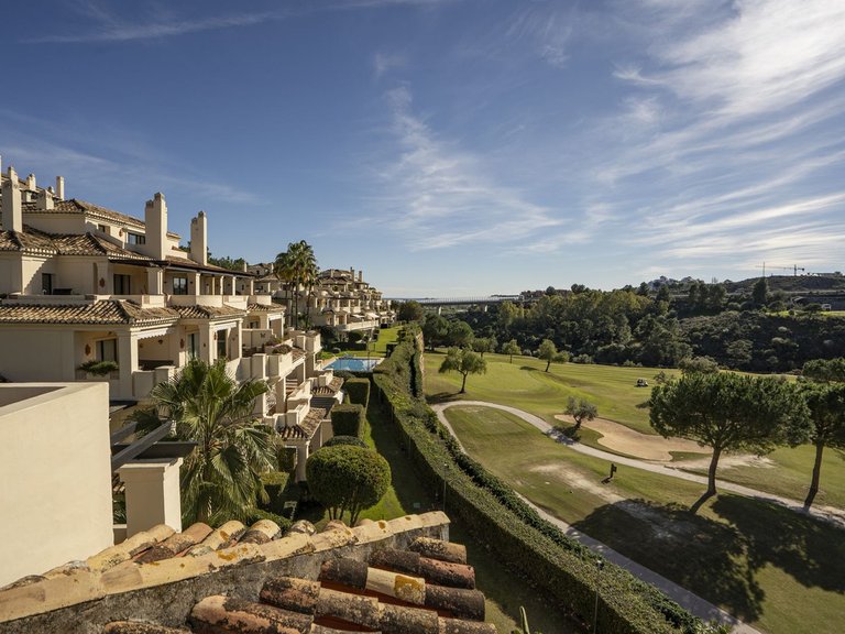 Apartment for Sale in Benahavís, Malaga 28