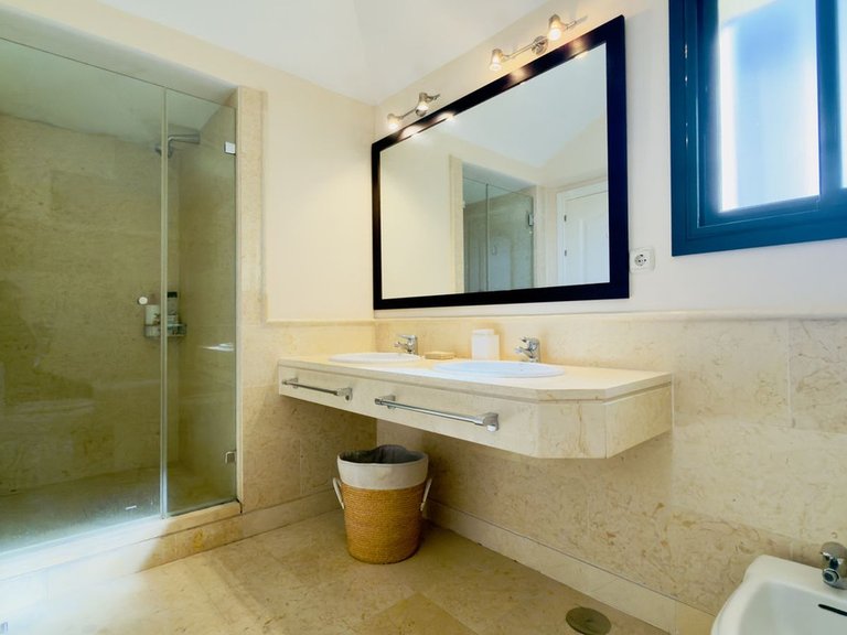 Apartment for Sale in Benahavís, Malaga 5
